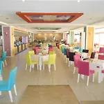 Hotel Side Win &