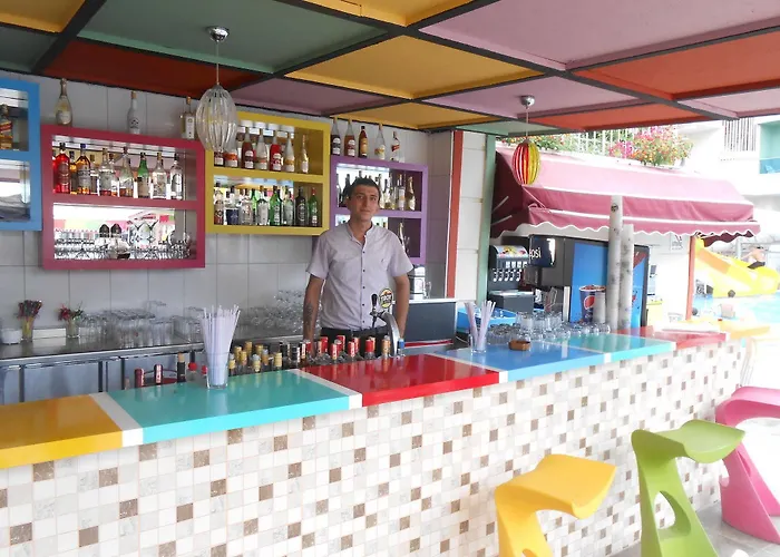 Side Win & Szálloda 3*